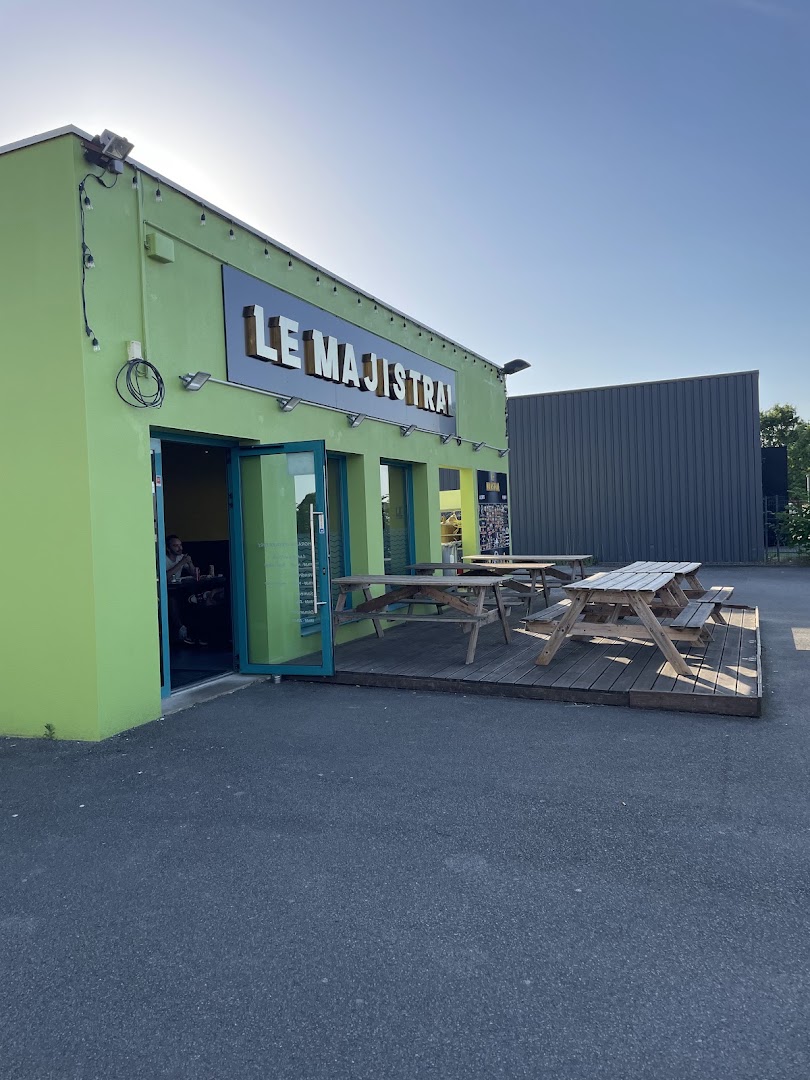 LE MAJISTRAL kebab-tacos-burger · Photos 10