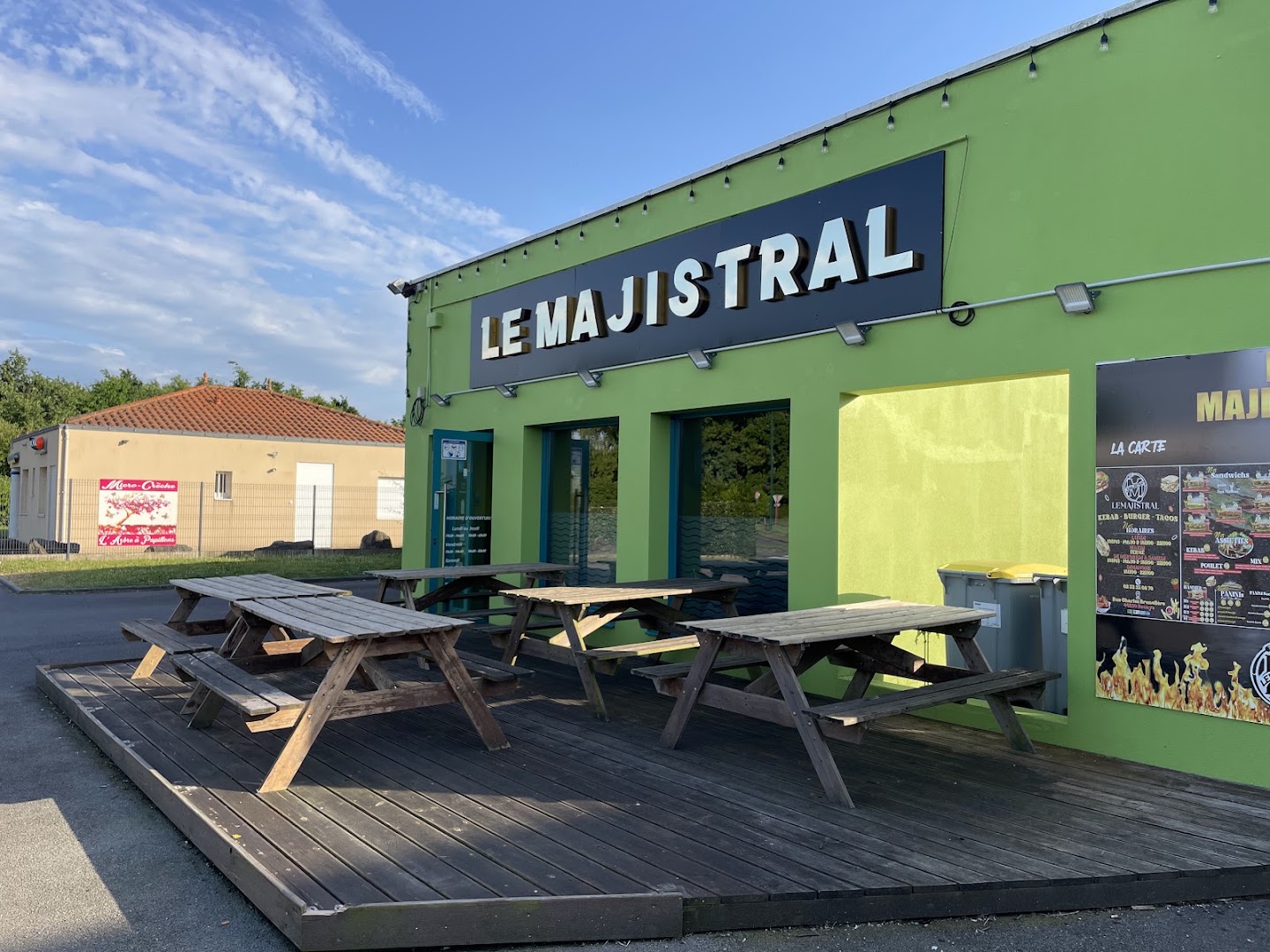 LE MAJISTRAL kebab-tacos-burger · Photos 3